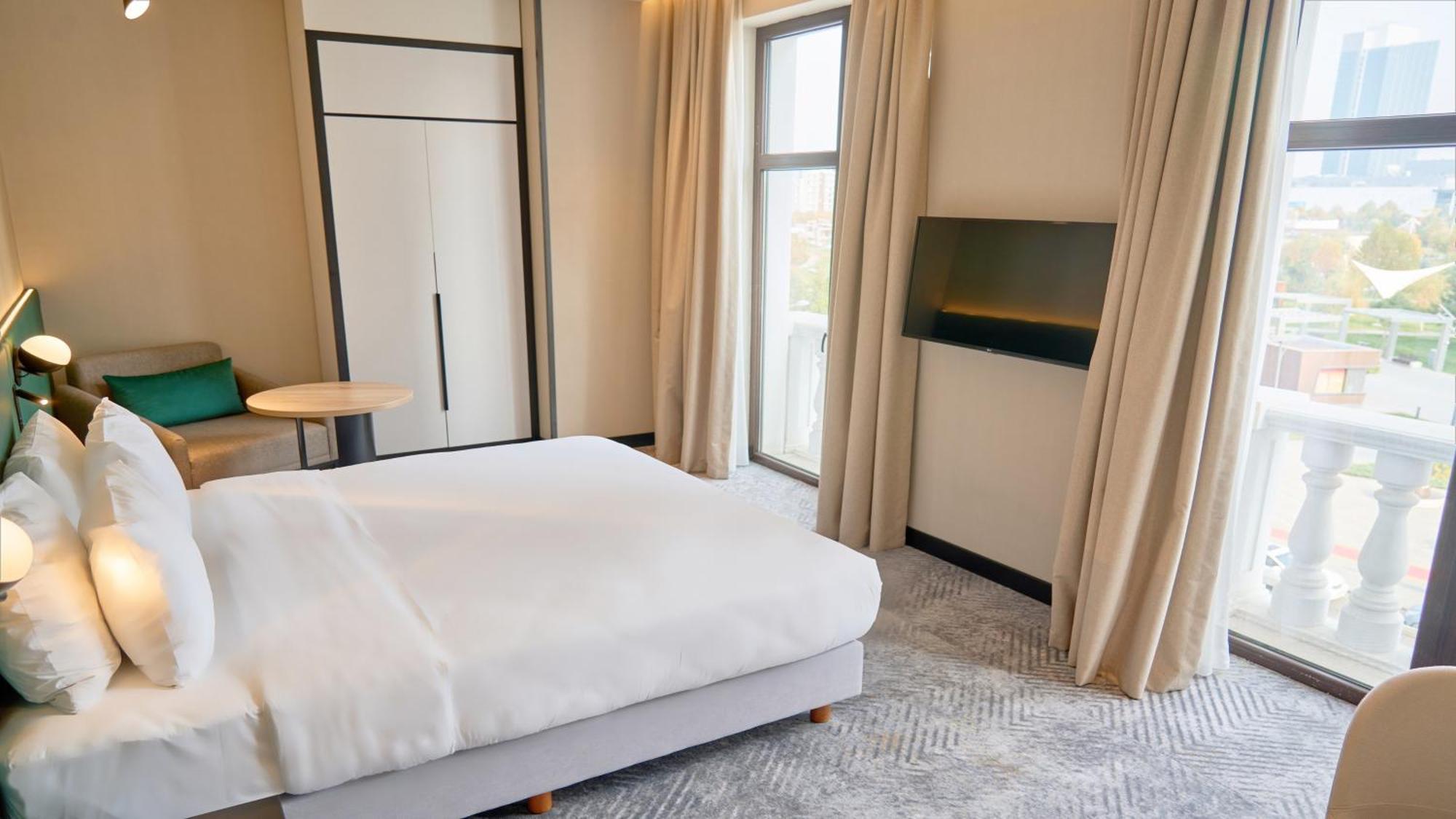 Holiday Inn Tashkent City By Ihg 외부 사진